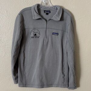 Patagonia Men’s Embroidered Hunt To Eat Micro D Fleece Pullover Size Medium Gray